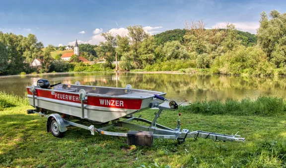 Flachwasserschubboot.png